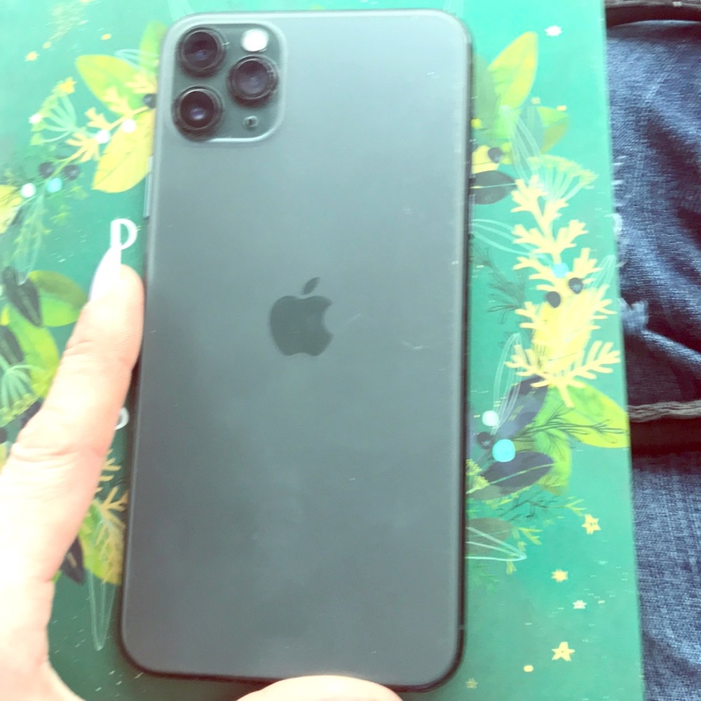 iPhone 11 plus pro 32 GB stainless steel met green
